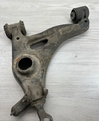 Mercedes-Benz C W202 Front lower control arm/wishbone