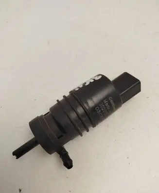 BMW 3 E46 Windscreen/windshield washer pump 3020175 03191A
