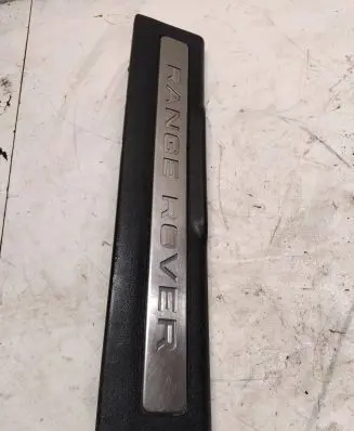 Land Rover Range Rover Evoque L538 Front sill trim cover BJ3213200A