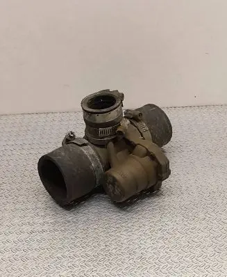 Mazda 626 EGR valve HZCT101428 HZCT101425