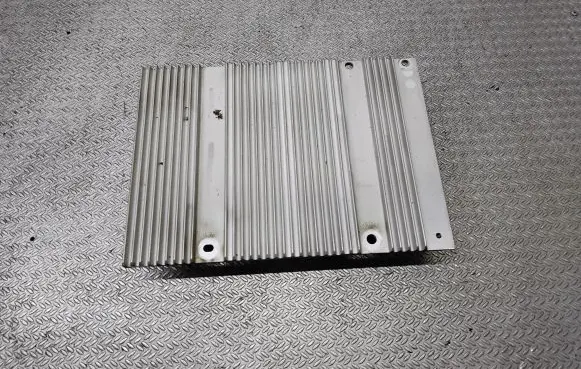 Volvo V50 Sound amplifier 30679536
