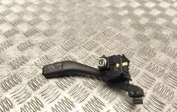 Volkswagen Golf V Indicator stalk 1K0953513F