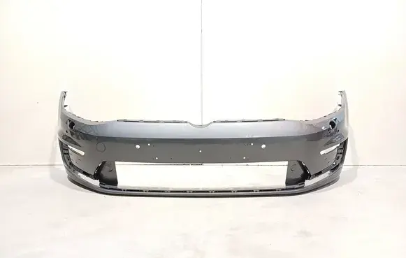 Volkswagen Golf VII Front bumper 5GE807221C 5D302255