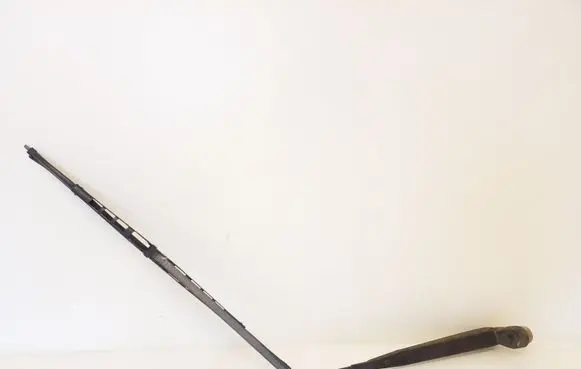 Mitsubishi Pajero Rear wiper blade arm