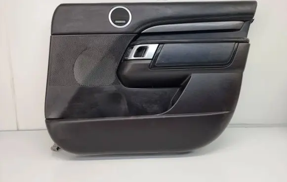 Land Rover Discovery 5 Front door card panel trim