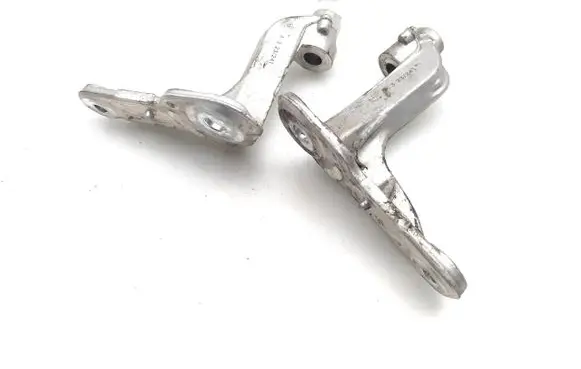 Renault Clio V Front subframe 548502436R 548518613R