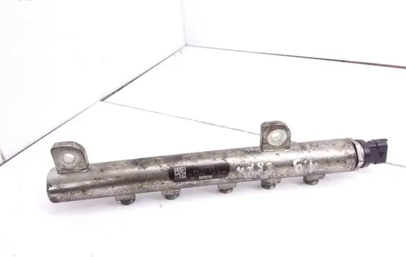 Opel Zafira B Fuel main line pipe 0445214095 55209572