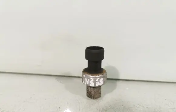 Opel Insignia A Air conditioning (A/C) pressure sensor 