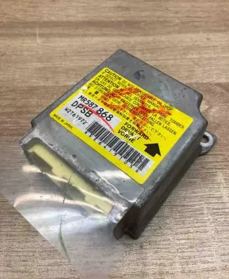 Mitsubishi Outlander Airbag control unit/module MR587868 W2T61972 DPSB