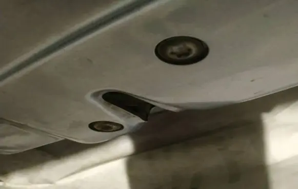 Skoda Octavia Mk2 (1Z) Front door lock