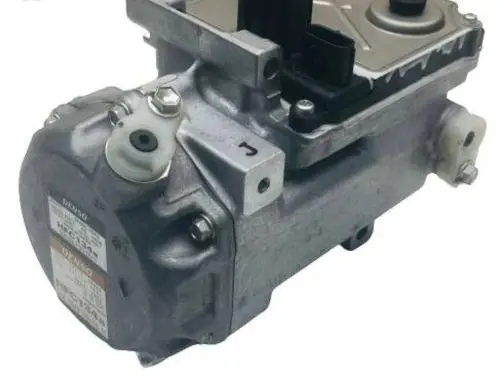 Lexus GS 300 350 430 450H Air conditioning (A/C) compressor (pump) 8837030030 0420000242 DCP51006