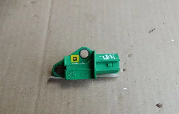 Audi A4 S4 B7 8E 8H Airbag deployment crash/impact sensor 1K0909606C 40353