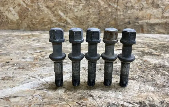 Mercedes-Benz SL R129 Nuts/bolts 