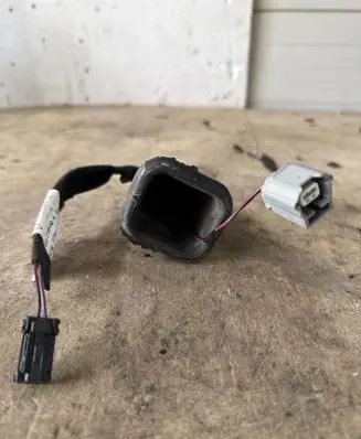 Nissan NV400 Rear tail light wiring loom 241442470R C0338470R