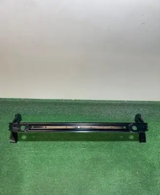 Volvo V40 Bottom radiator support slam panel 31293957