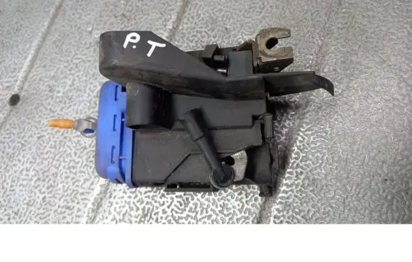 Audi A4 S4 B5 8D Rear door lock