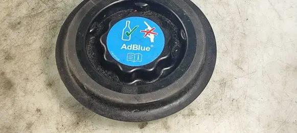 Mercedes-Benz E W212 Adblue tank cap A2076900064