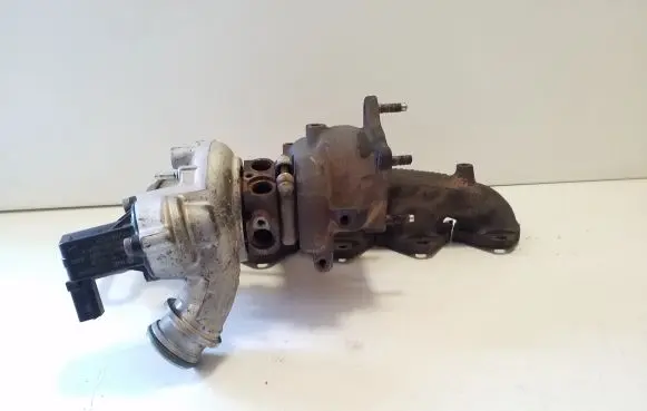 Volkswagen Golf Plus Turbo 03C145702C 4937301004 06H145710D