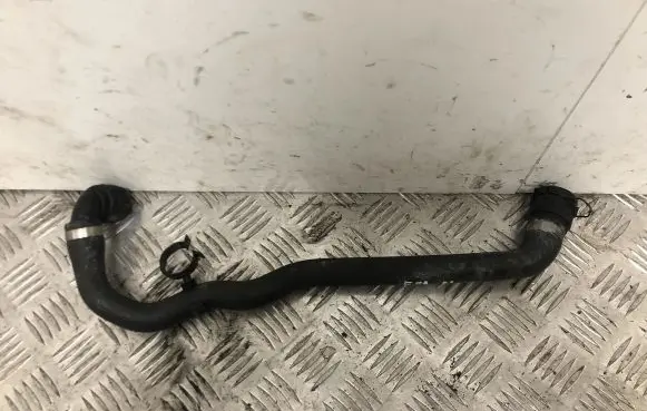 BMW 1 E81 E87 Engine coolant pipe/hose 1437885