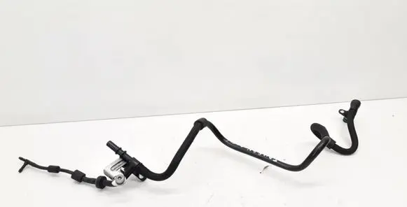 Volkswagen Touran II Fuel line/pipe/hose 