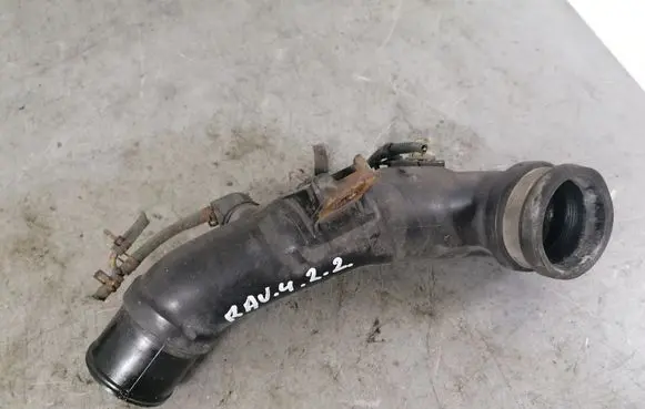 Toyota RAV 4 (XA30) Intercooler hose/pipe 1736226010