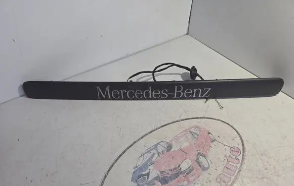 Mercedes-Benz Vito Viano W639 Trunk door license plate light bar A6397432630