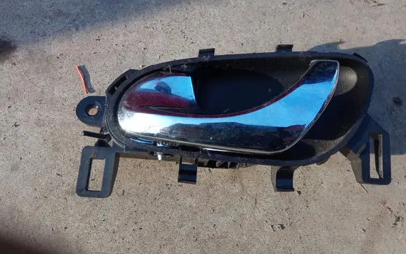 Nissan Qashqai Front door interior handle 806714EA0A