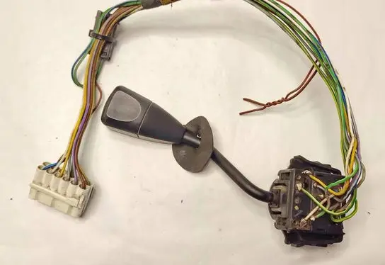 BMW 7 E32 Indicator stalk 1382870