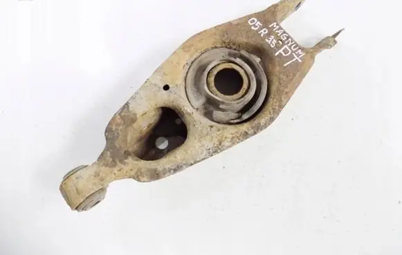 Dodge Magnum Rear upper control arm/wishbone
