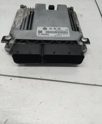 Volkswagen PASSAT B6 Engine control unit/module 03L907309 0281015029 1039S24297