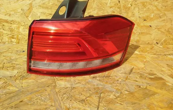 Volkswagen Passat Alltrack Rear/tail lights 3G9945312 195293