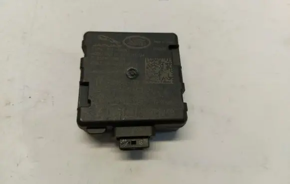 Land Rover Range Rover Velar Antenna control unit lpla-15k622-bb