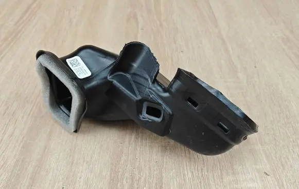 BMW X5 G05 Cabin air duct channel 9399392