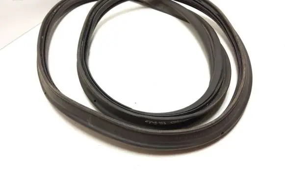 Volvo S40 Trunk rubber seal (body) 
