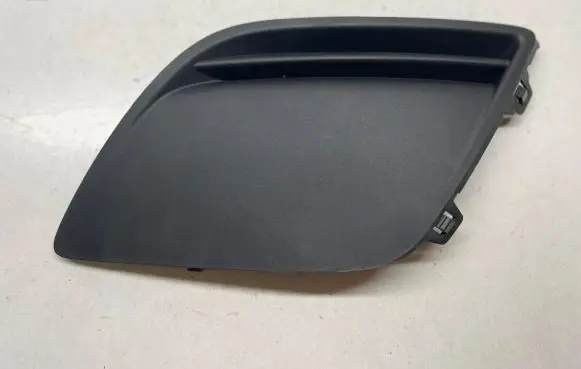 Volvo XC60 Front bumper lower grill 31290657
