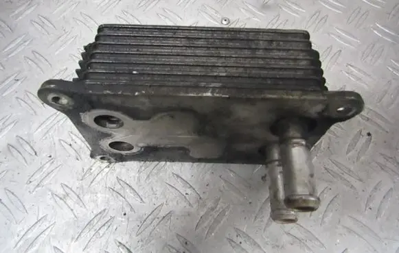 Engine oil radiator