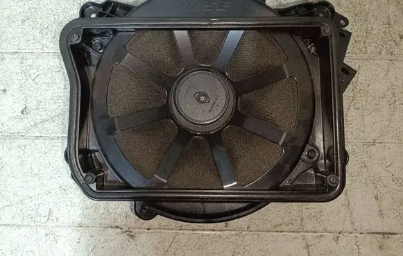 Audi A6 S6 C7 4G Subwoofer speaker 4G2035709