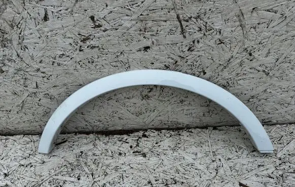 Front arch trim