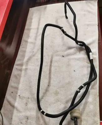 Brake vacuum hose/pipe