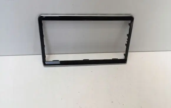 Seat Tarraco Radio/GPS head unit trim 5FJ858069