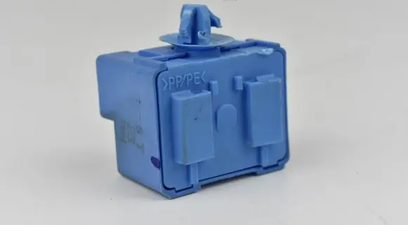 Toyota Hilux (AN120, AN130) Horn buzzer relay 8665250010