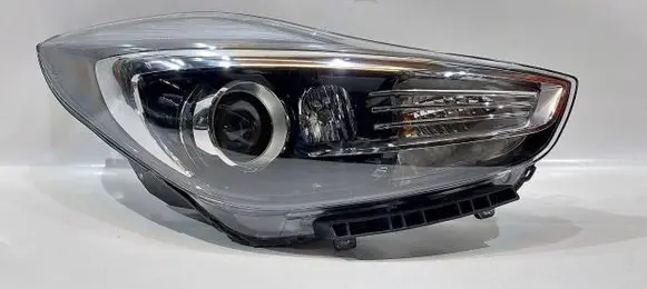 Hyundai ix20 Headlight/headlamp 92102-1K