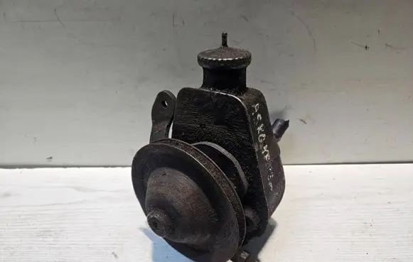 Opel Ascona C Power steering pump 260A31 90169156