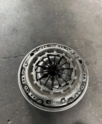 Renault Express Dual mass flywheel 123107790R