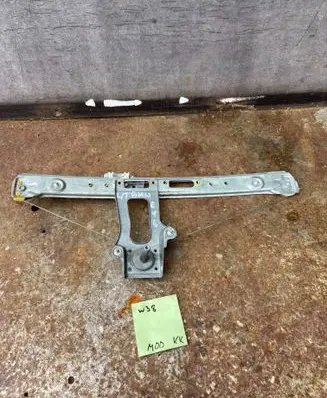BMW 3 E46 Rear door manual window regulator 