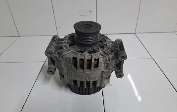 Audi A4 S4 B6 8E 8H Generator/alternator 302001486 06B903016AE