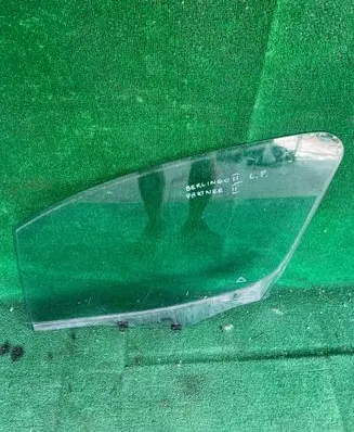 Citroen Berlingo Front door window glass four-door 