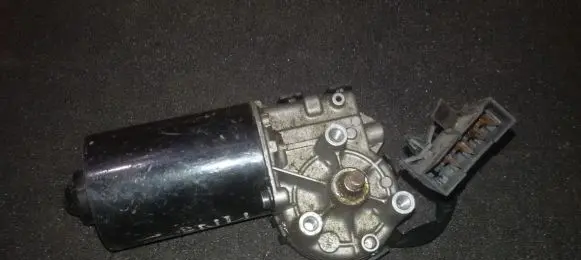 Audi A6 S6 C5 4B Wiper motor 0390241144