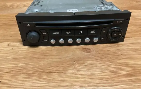Peugeot Expert Radio/CD/DVD/GPS head unit 96775574XT A2C31370300