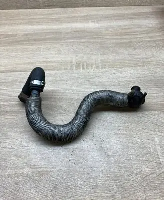 Volkswagen PASSAT B5 Vacuum line/pipe/hose 321611813D